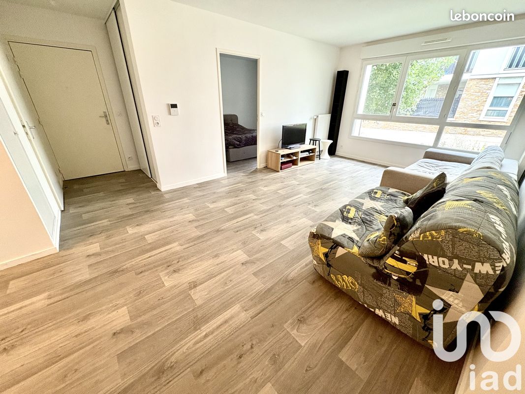 2-Zimmer Wohnung in Poissy, France, Nr. 284470