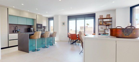 Квартира с 4 спальнями в Агилас, Испания № 181906 2