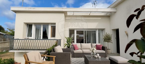 3 bedrooms House in Etaules, France No. 335736 4