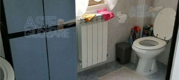 Квартира с 4 комнатами в Рим, Италия № 17044 3