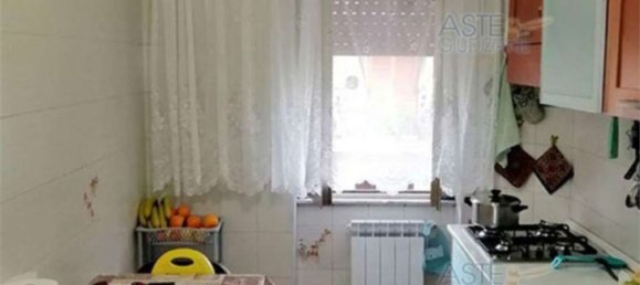 Квартира с 4 комнатами в Рим, Италия № 17044 11