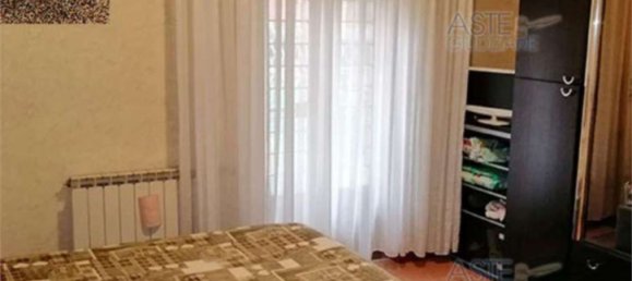 Квартира с 4 комнатами в Рим, Италия № 17044 33