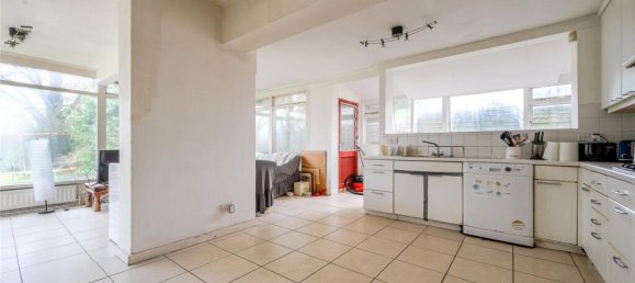 4 bedrooms House in Arkley, United Kingdom No. 6451 21