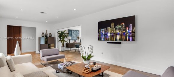 4 Schlafzimmer Villa in Miami, USA, Nr. 615750 23