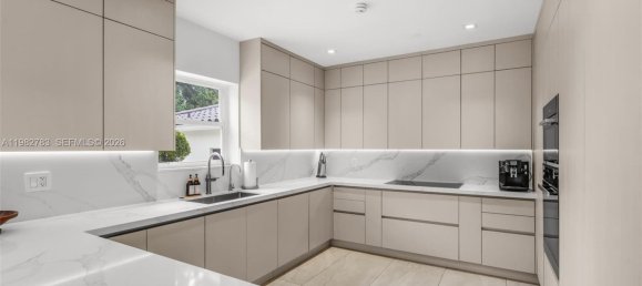 4 Schlafzimmer Villa in Miami, USA, Nr. 615750 17