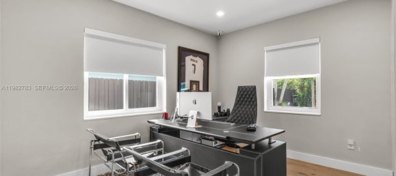 4 Schlafzimmer Villa in Miami, USA, Nr. 615750 2
