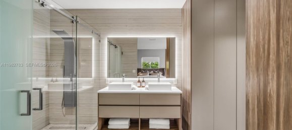 4 Schlafzimmer Villa in Miami, USA, Nr. 615750 11