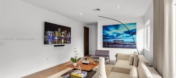 4 Schlafzimmer Villa in Miami, USA, Nr. 615750 26