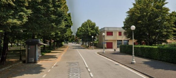 3 rooms Apartment in Santa Maria di Sala, Italy No. 213516 2