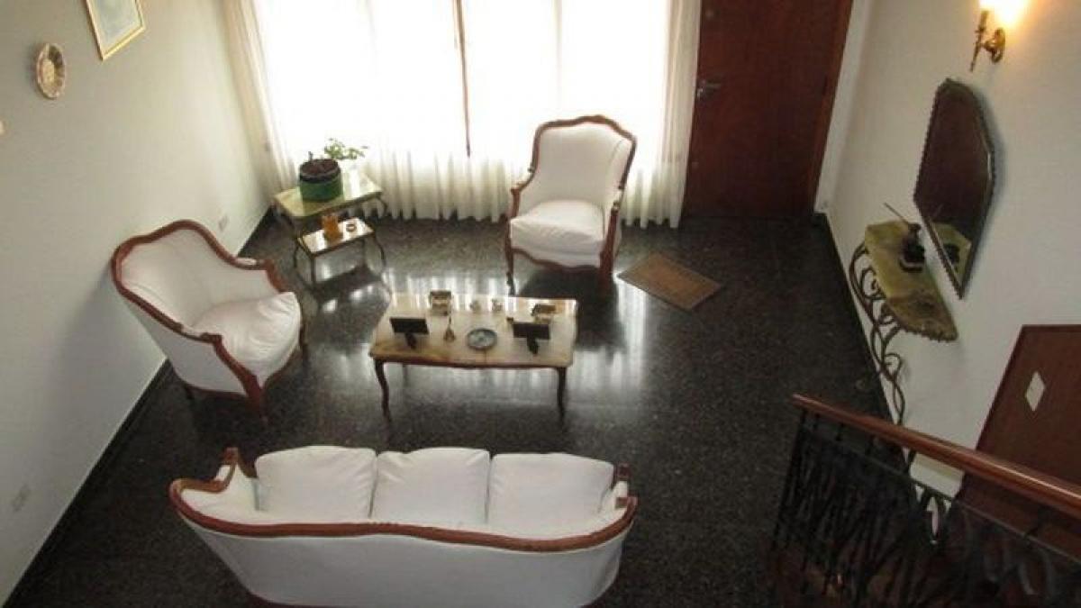 3 bedrooms House in Mar del Plata, Argentina No. 65483