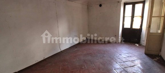 2 bedrooms House in San Damiano d'Asti, Italy No. 269777 9