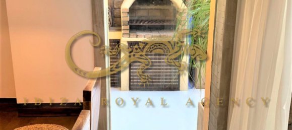 4 bedrooms House in Cala de Bou, Spain No. 881 24