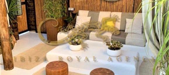 4 bedrooms House in Cala de Bou, Spain No. 881 6