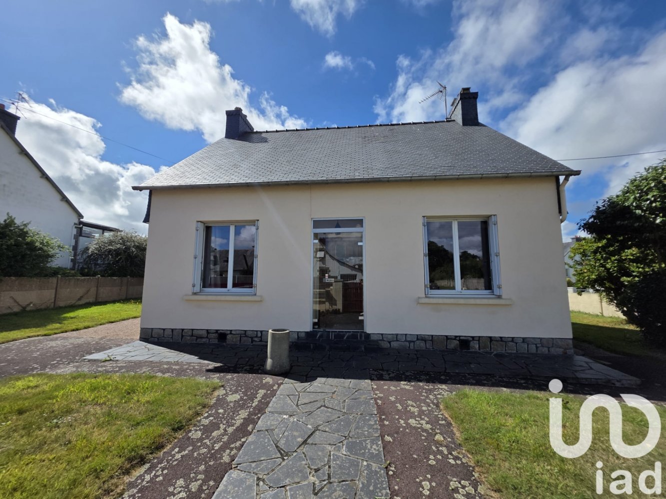 2 chambres Maison à Bégard, France No. 348941