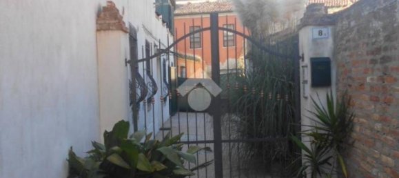 2 bedrooms Apartment in Comacchio, Italy No. 354490 3