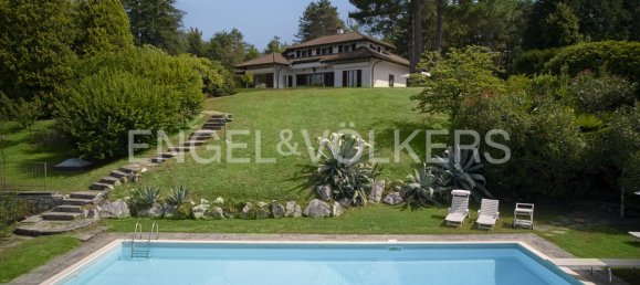 6 bedrooms Villa in Luvinate, Italy No. 286074 2