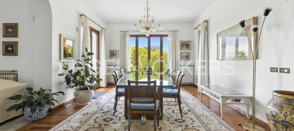 6 bedrooms Villa in Luvinate, Italy No. 286074 5