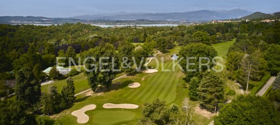 6 bedrooms Villa in Luvinate, Italy No. 286074 3