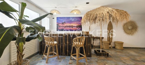 6 bedrooms Villa in Luvinate, Italy No. 286074 12