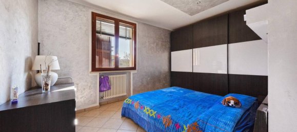 Casa de 4 habitaciónes en Correggio, Italy No. 80825 15