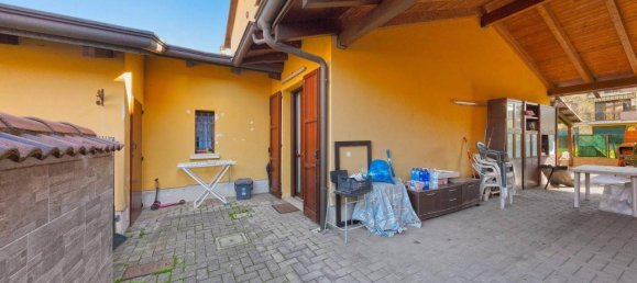 Casa de 4 habitaciónes en Correggio, Italy No. 80825 3