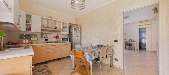 Casa de 4 habitaciónes en Correggio, Italy No. 80825 9