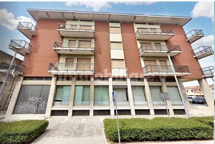 5 rooms Apartment in Castagnaro, Italy No. 370388