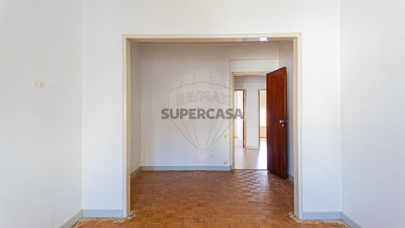 2 bedrooms Apartment in Santarem, Portugal No. 297638