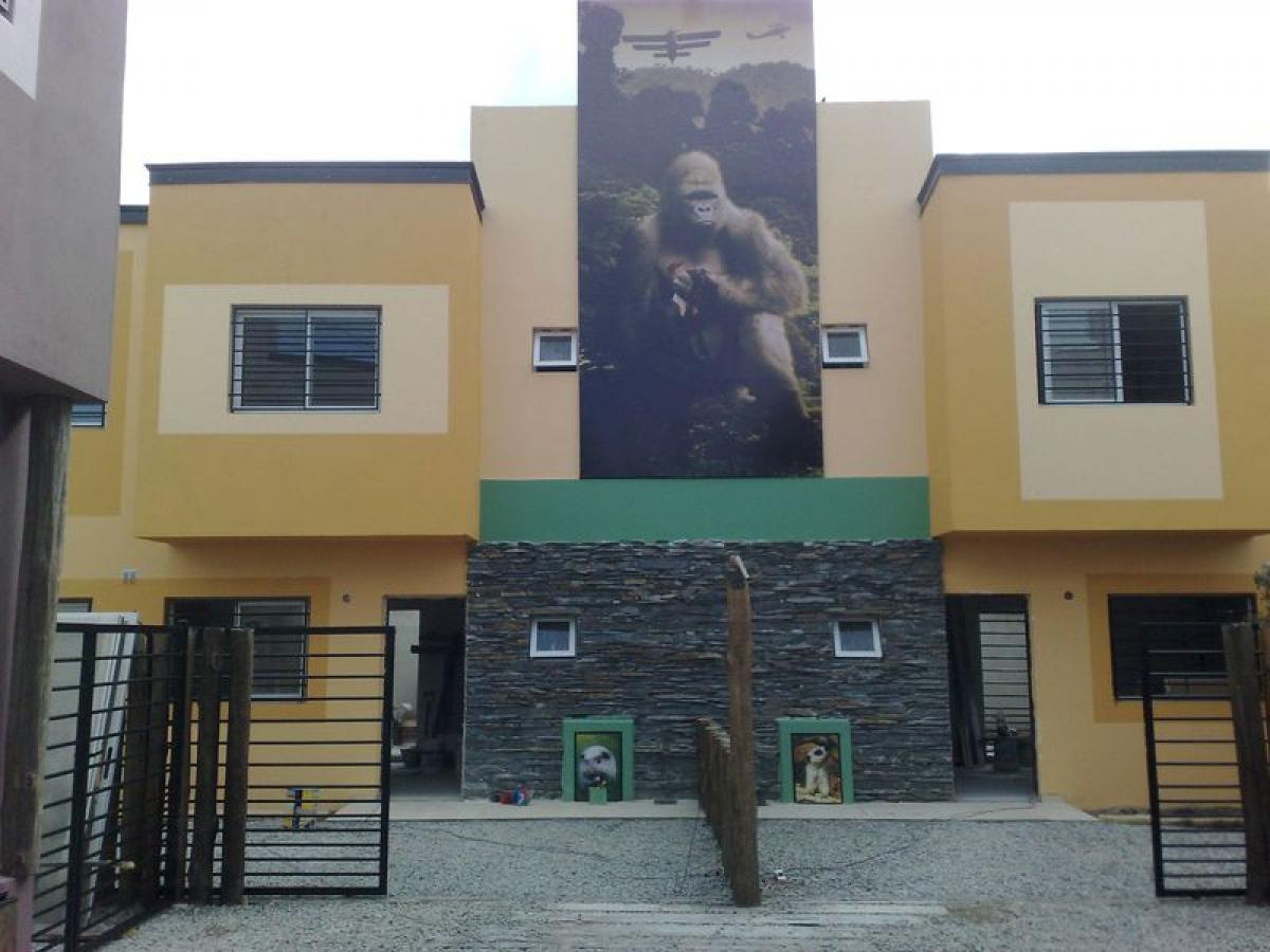 2 bedrooms House in Moron, Argentina No. 13810