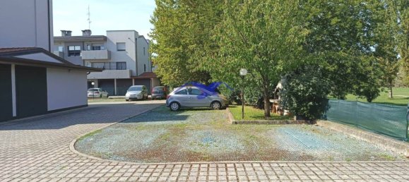 1 bedroom Apartment in Castello d'Argile, Italy No. 333182 11