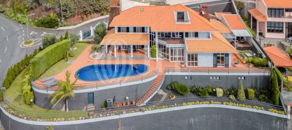 4 bedrooms House in Funchal, Portugal No. 125940 2