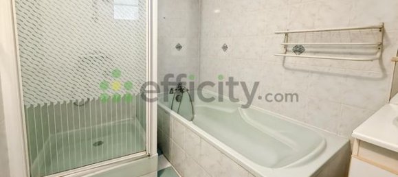 2 bedrooms House in Saint-Hippolyte, France No. 300211 3