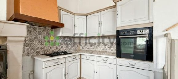 2 bedrooms House in Saint-Hippolyte, France No. 300211 9