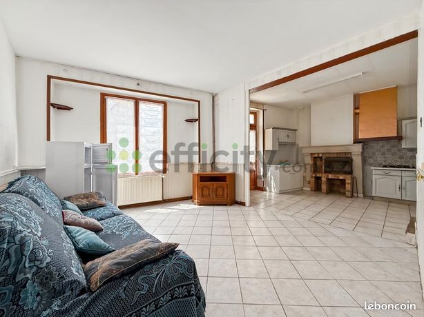 2 bedrooms House in Saint-Hippolyte, France No. 300211