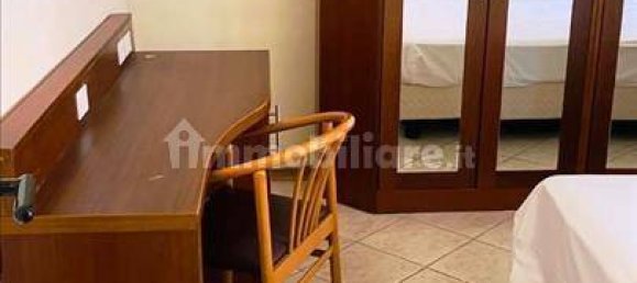 3 Schlafzimmer Wohnung in Siena, Italy, Nr. 64173 8