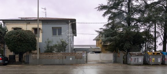 Casa de 3 dormitorios en Cervia, Italy No. 222448 3