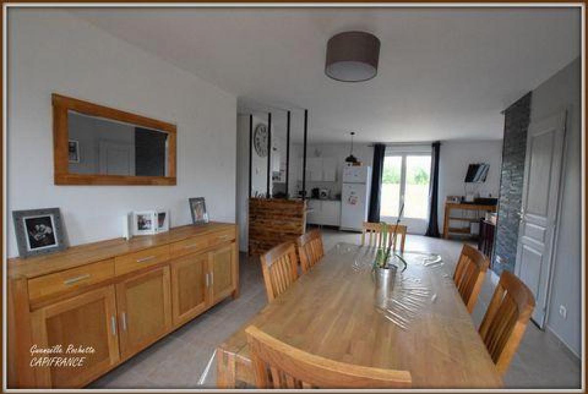 3 chambres Maison à Durtal, France No. 32388