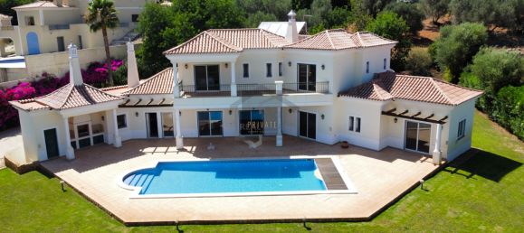 4 bedrooms Villa in Loule, Portugal No. 114917 9