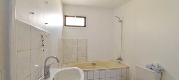 2 bedrooms House in Tergnier, France No. 272626 10