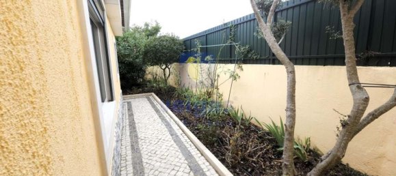 3 bedrooms House in Sintra, Portugal No. 149844 4