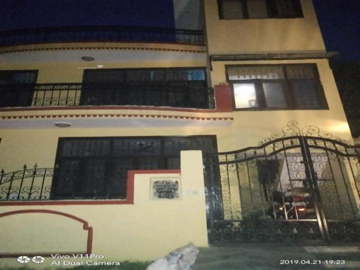 5 Schlafzimmer Haus in Noida, India, Nr. 65261