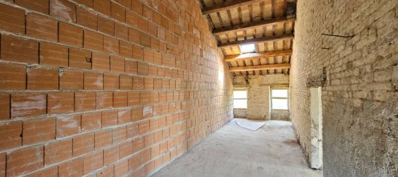 4 bedrooms House in Fermo, Italy No. 297748 33