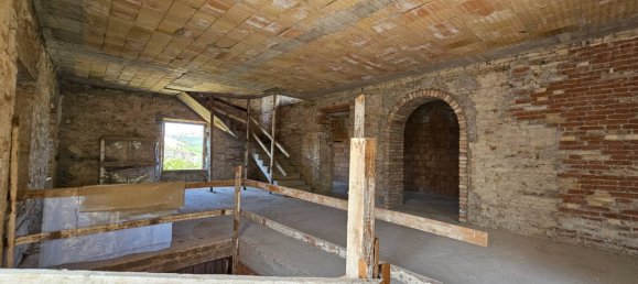 4 bedrooms House in Fermo, Italy No. 297748 25