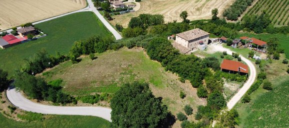 4 bedrooms House in Fermo, Italy No. 297748 6