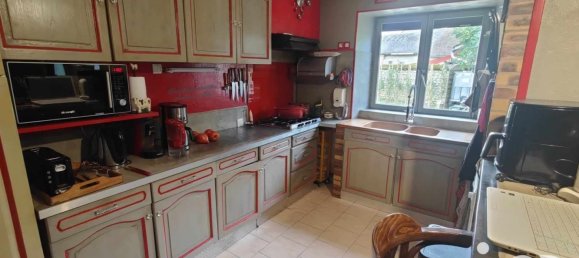 3 bedrooms House in Louville-la-Chenard, France No. 233639 2