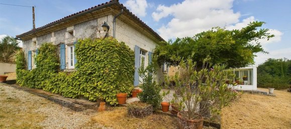 4 chambres Maison à Charente, France No. 343882 8