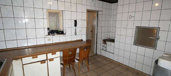 5 rooms House in Coburg, Germany No. 272373 7