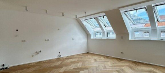 2 rooms Duplex in Alsergrund, Austria No. 184984 8