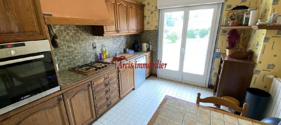5 bedrooms House in Arcis-sur-Aube, France No. 271907 2