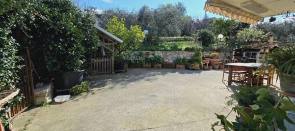 10 rooms House in Monteprandone, Italy No. 117363 6